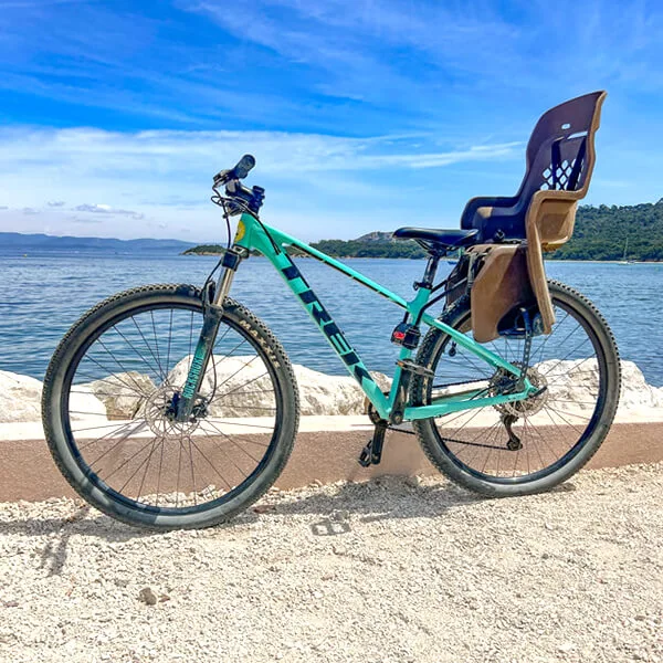 porte-bb-Le-Pirate-location-velo-vtt-porquerolles