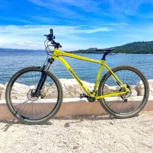 vtt-homme-Le-Pirate-location-velo-vtt-porquerolles